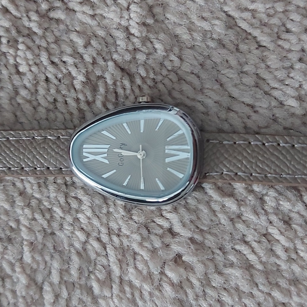 🦋 3/$30 Snakehead watch
